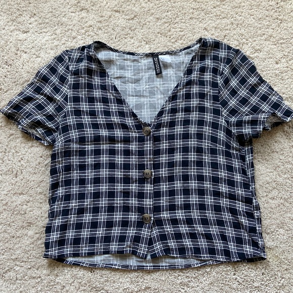 Divided Tops - Cute Divided Plaid Top